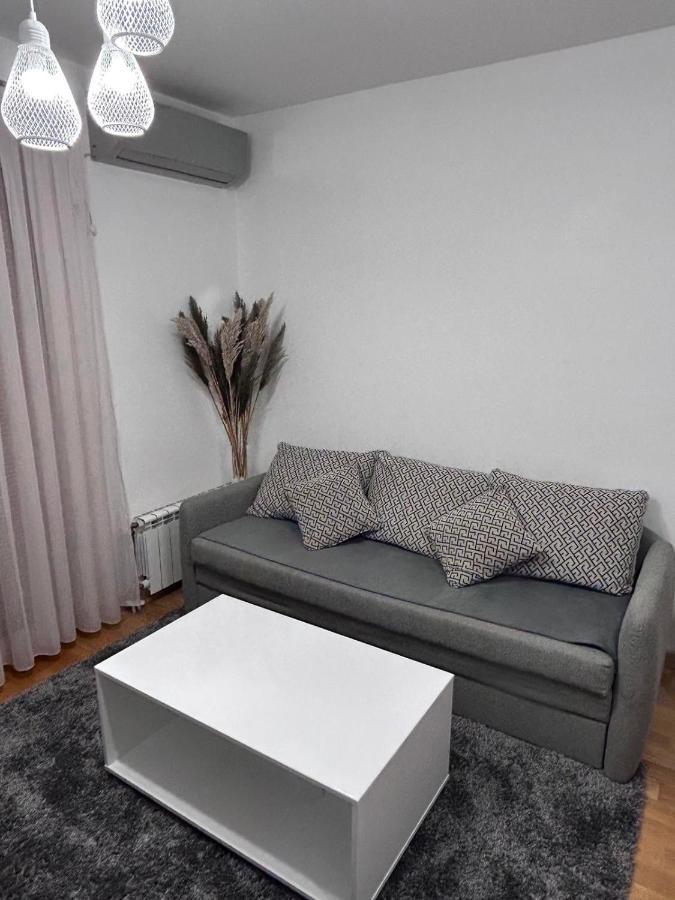 Apartments Empire - Adora Flatiron سكوبجي المظهر الخارجي الصورة